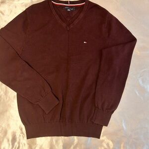 Tommy Hilfiger Men's Dark Brown V-Neck Sweater
